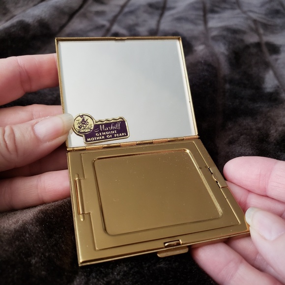 Vintage Marhill Mother of Pearl compact-Euc - Picture 2 of 8